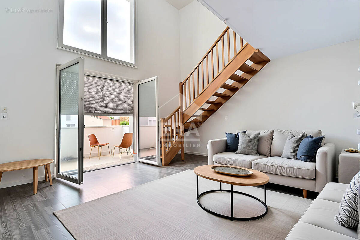 Appartement à STAINS