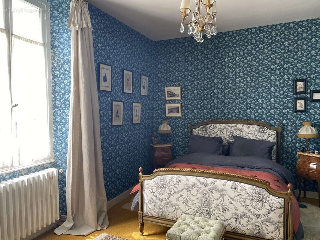 Maison à BUGEAT