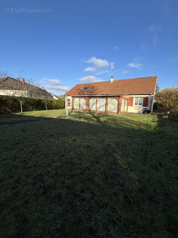 Maison à CROSMIERES