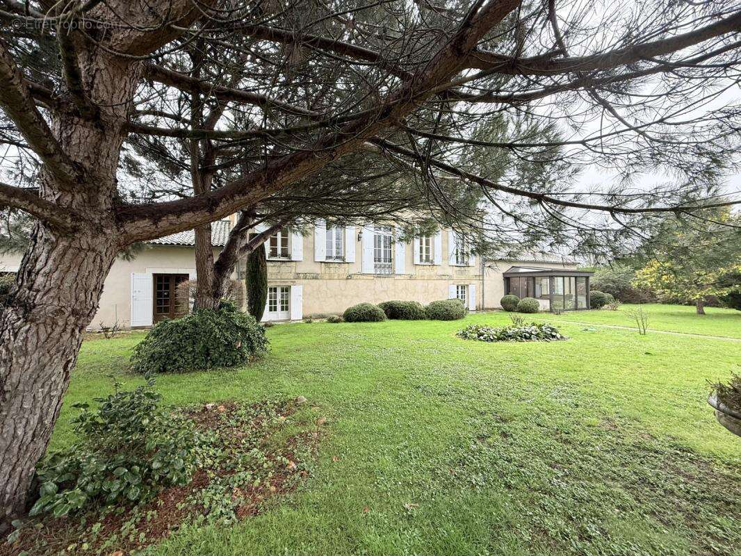 Maison à SAINT-AVIT-SAINT-NAZAIRE