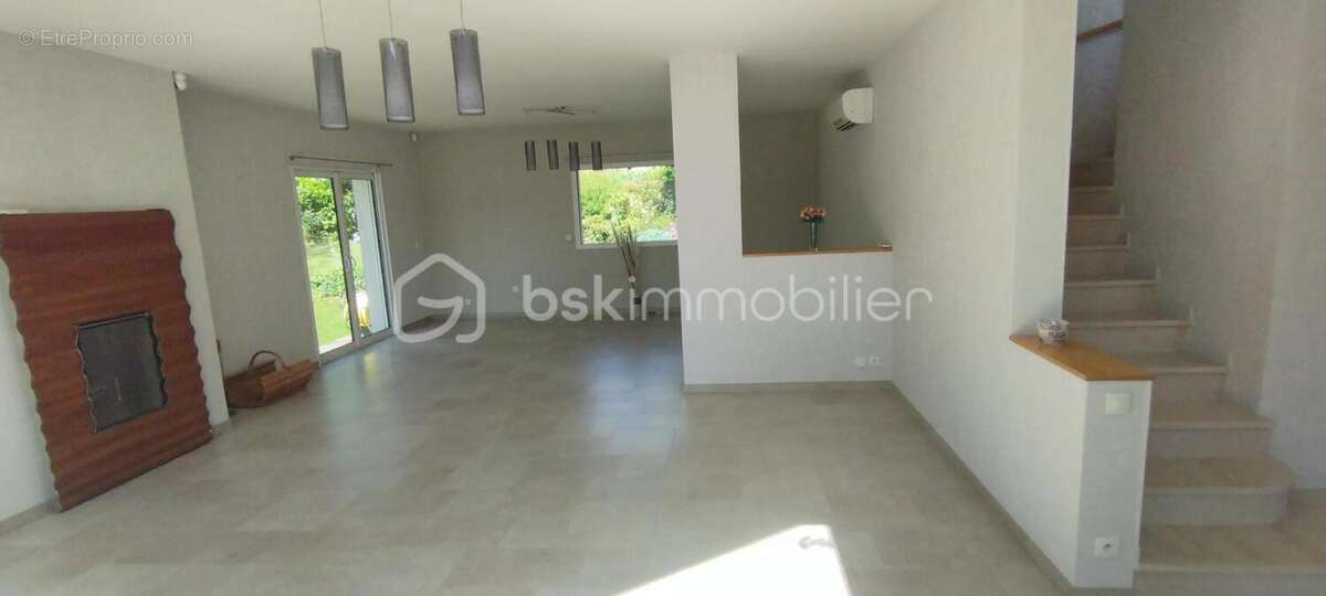 Maison à SOISY-SUR-SEINE