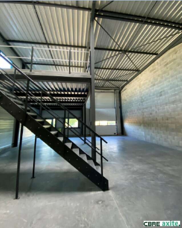 4476 m² à Voiron  - photo 3