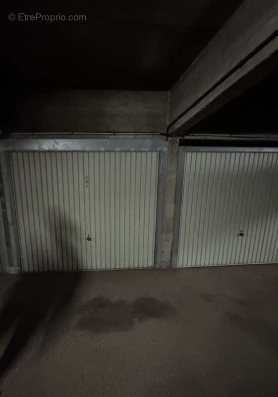 Parking à SAINT-ETIENNE