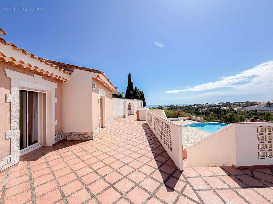 Maison à SAUSSET-LES-PINS
