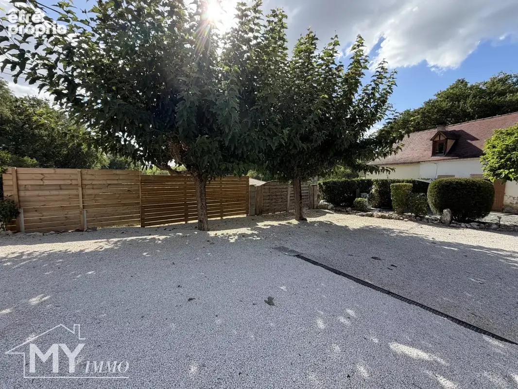 LA FORCE : Longère en pierre à finir de rénover avec jardin et dépendances. - photo 14