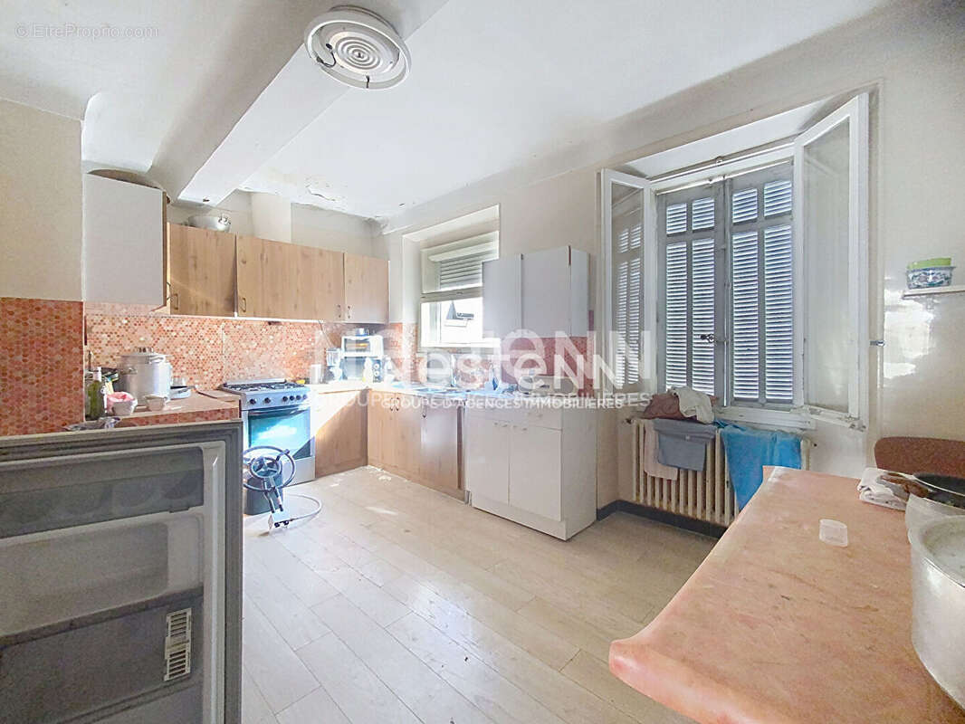 Immeuble - 600m2 - locaux - centre ville - vallauris - photo 9