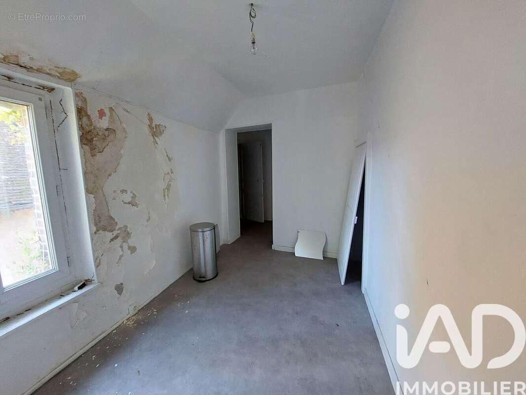 Maison 92 m² à Rigny-Le-Ferron  - photo 7