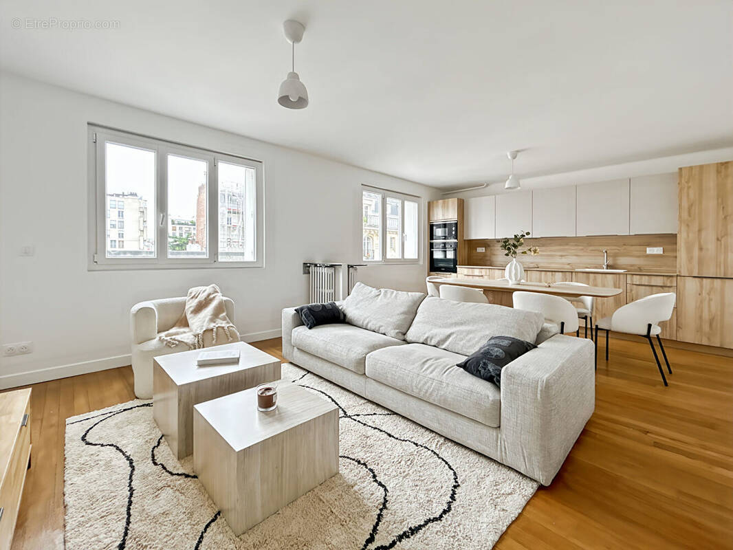 Appartement à PARIS-15E