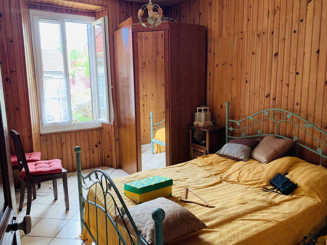 Maison à MONTACHER-VILLEGARDIN