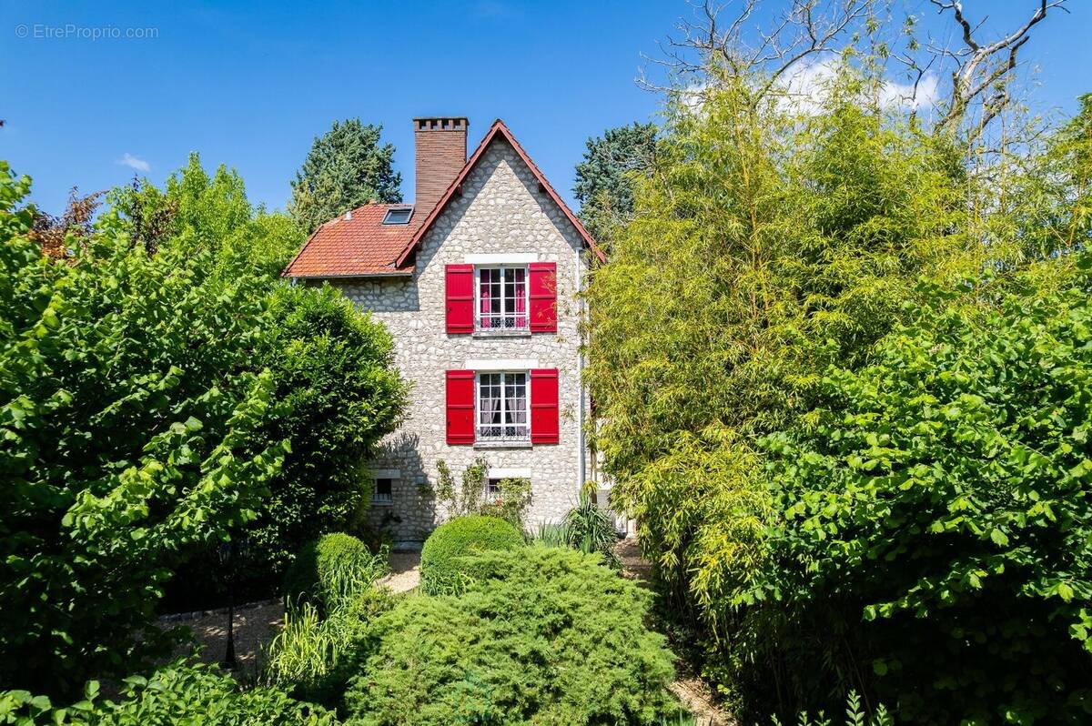 Maison à COURLON-SUR-YONNE