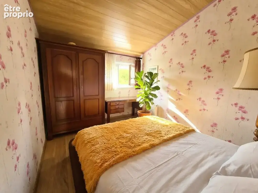 Charmante maison de 120 mètres carrés habitables sur un terrain arboré de 329 mètres carrés, - photo 6