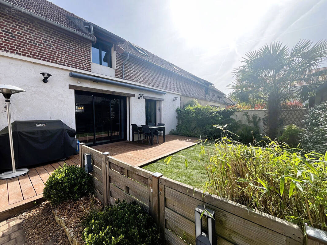 Maison à NEUILLY-EN-THELLE