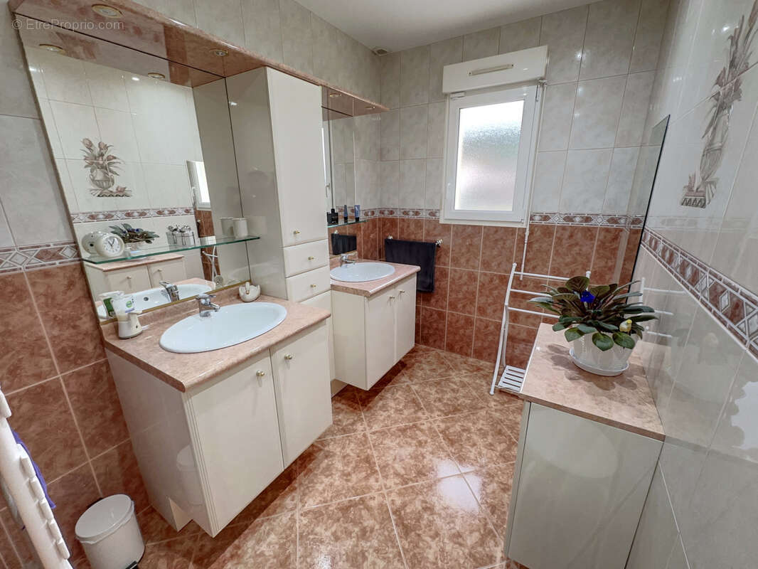 Maison à VERNOUILLET