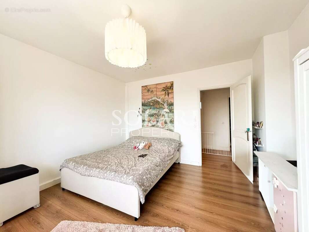 Maison à MANDELIEU-LA-NAPOULE