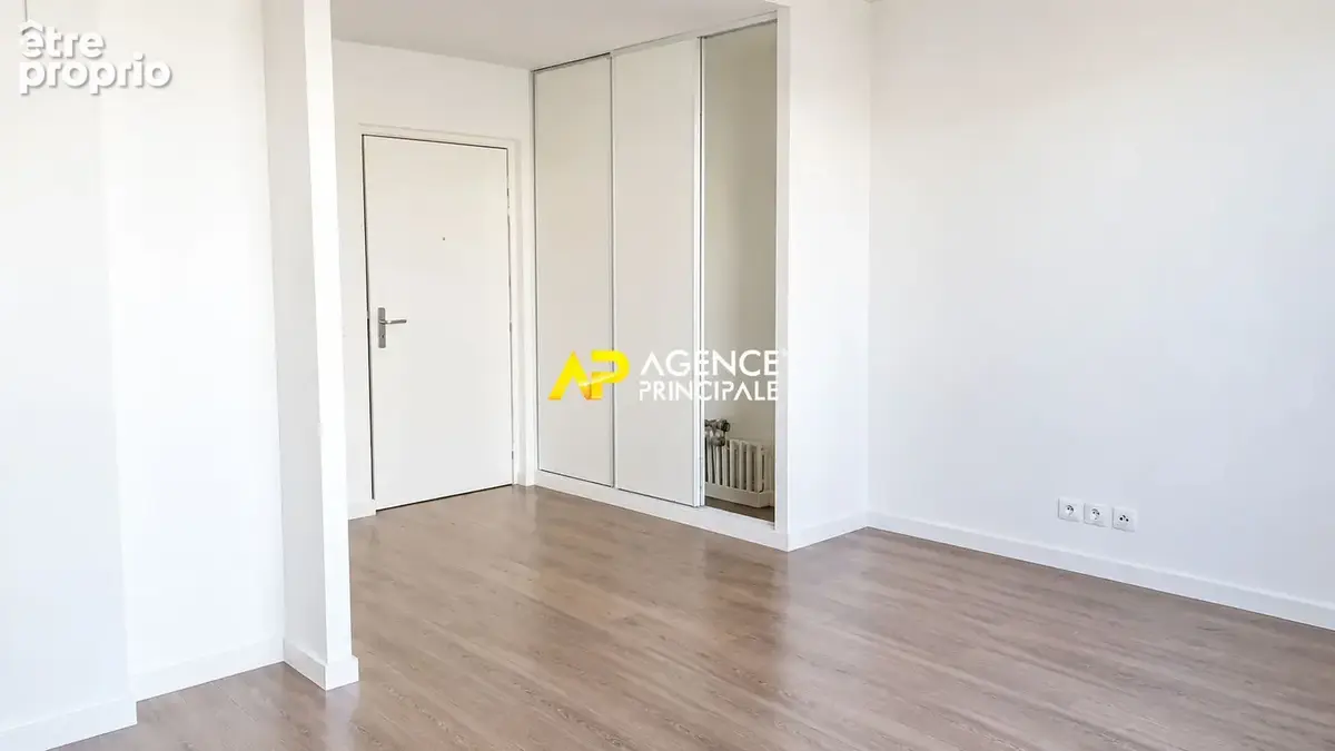 Sartrouville - Centre Ville - Studio 1 pièce 32.06 m2 avec parking - photo 2