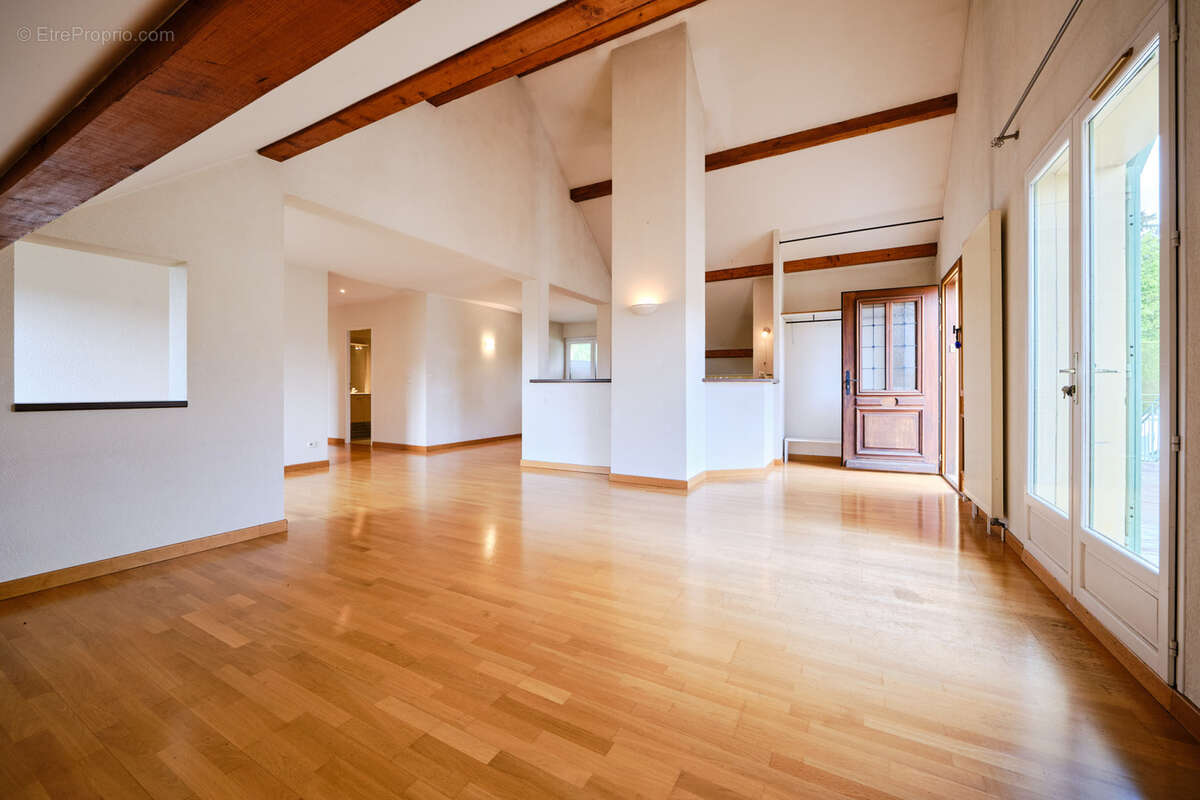 Appartement à ANNECY-LE-VIEUX