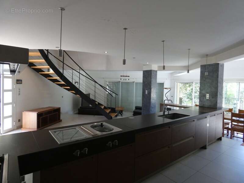 Villa d'architecte vue panoramique prestations haut de gamme - photo 5