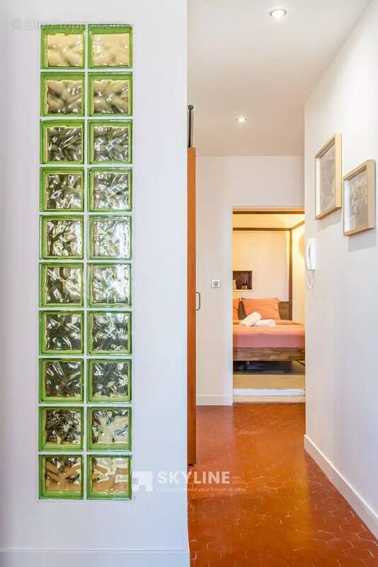 Appartement à MARSEILLE-2E