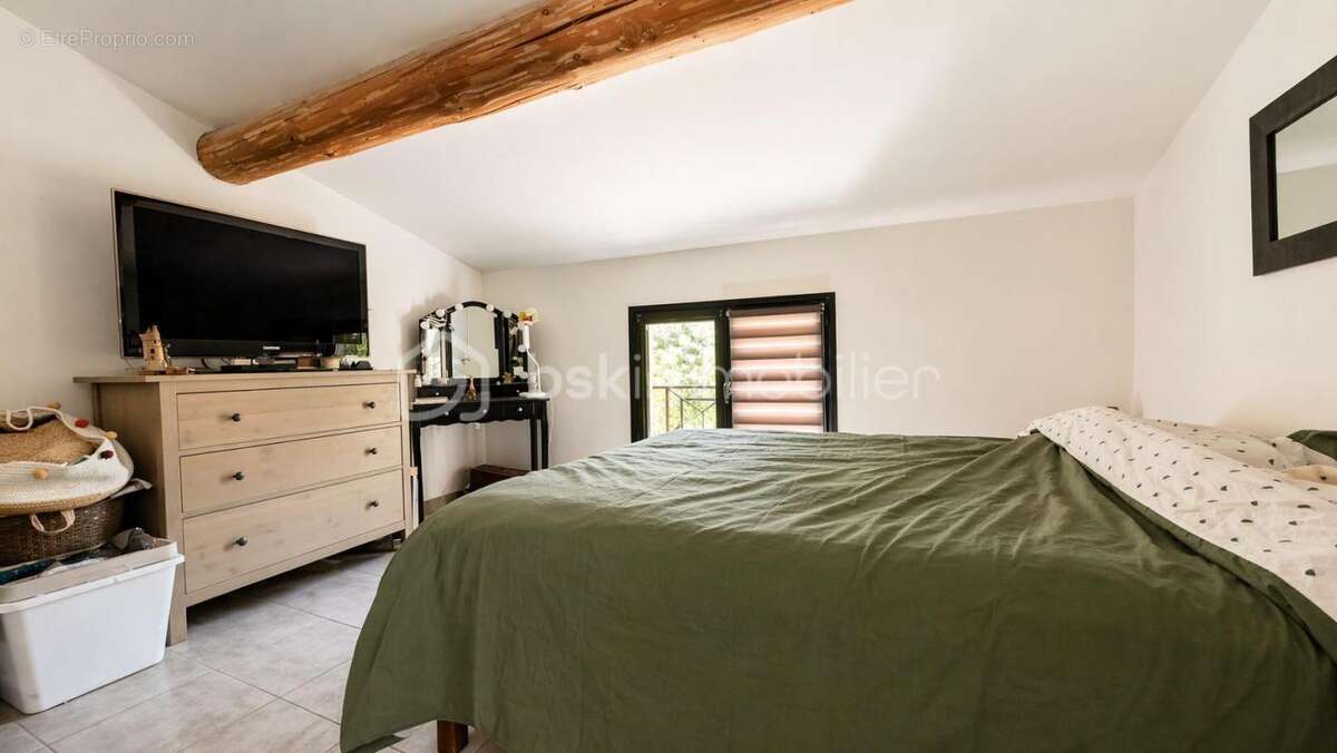 Exclusivité – Est de Montélimar – Maison de village rénovée – 5 chambres – garage – jardin - photo 15
