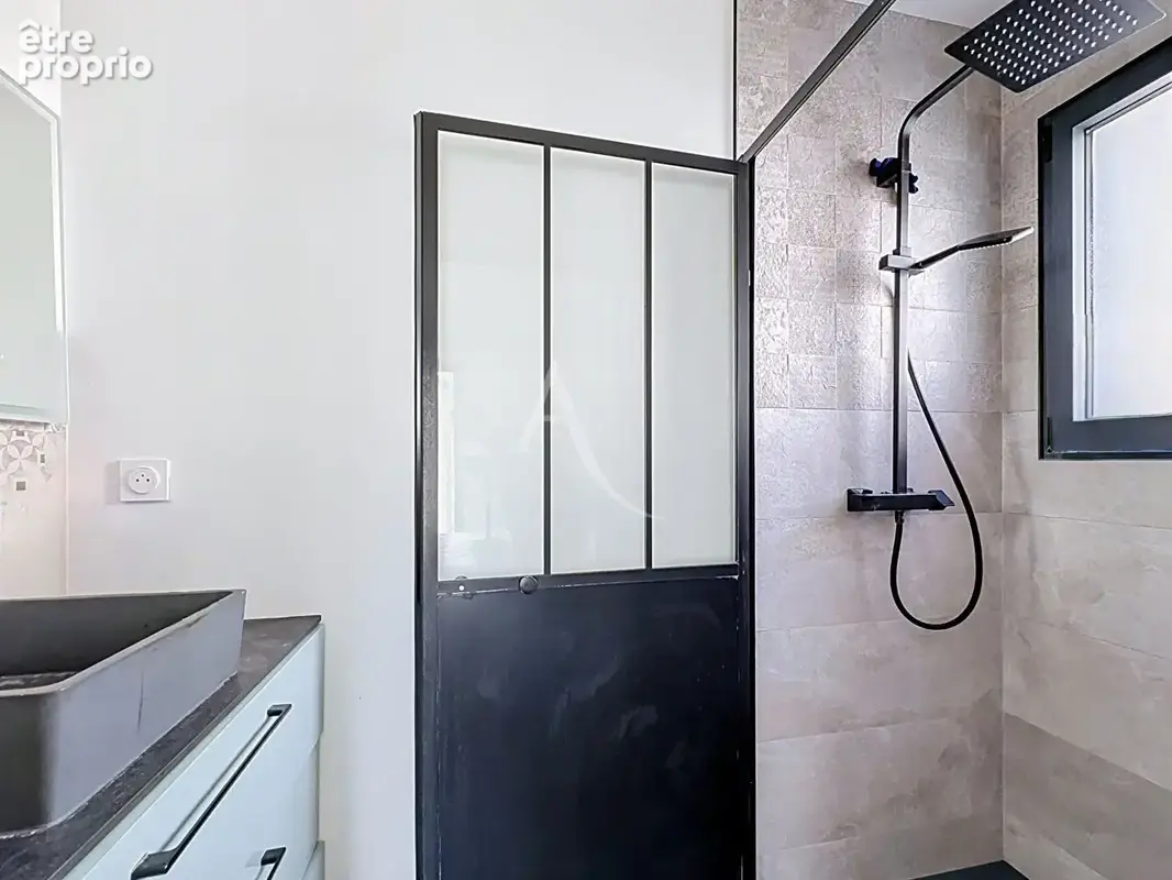 SAINT MARS DU DESERT - Maison plain pied 4  chambres - photo 6
