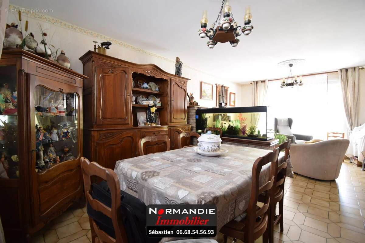  Charmante maison de ville lumineuse  – 3 chambres, terrasse et dépendances - photo 7