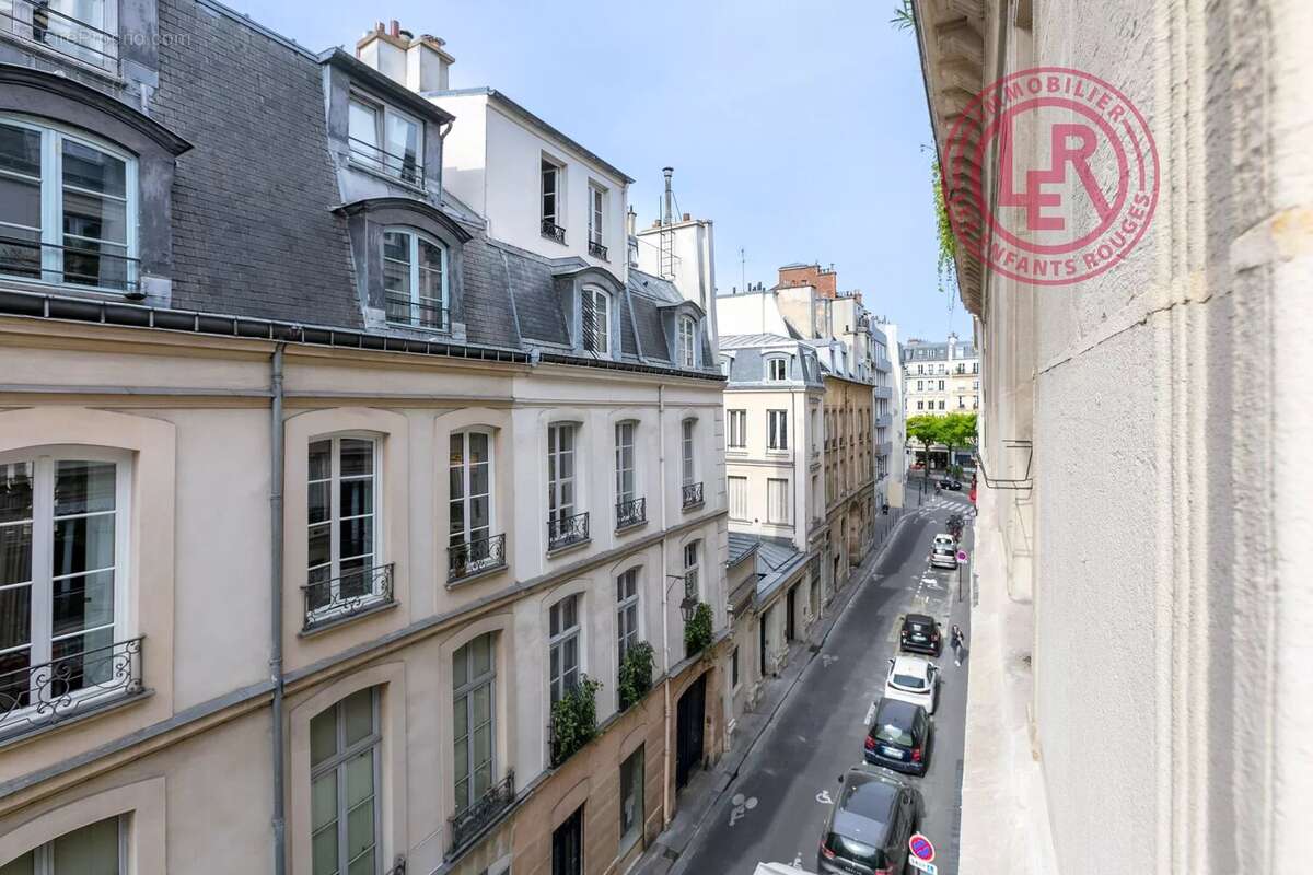 Appartement à PARIS-3E