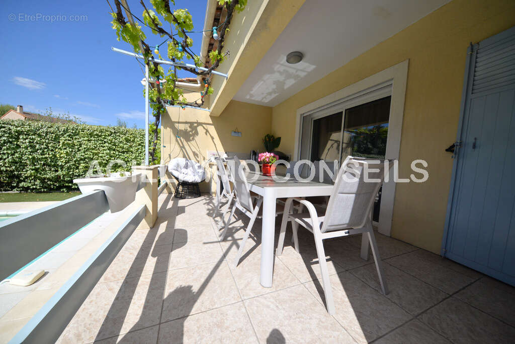 Maison à PUGET-SUR-ARGENS