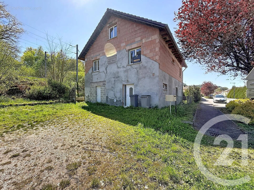Maison à DINOZE