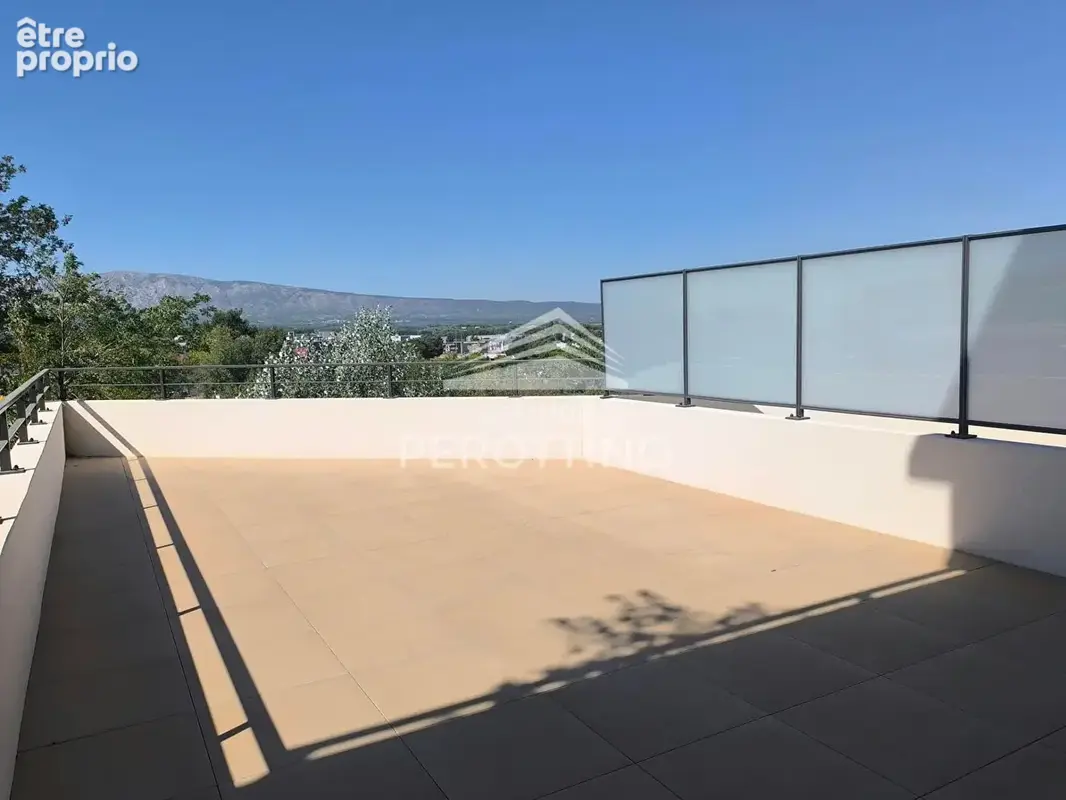 Appartement à TRETS