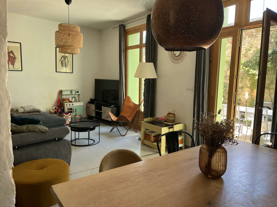 Maison à SAINT-QUENTIN-LA-POTERIE