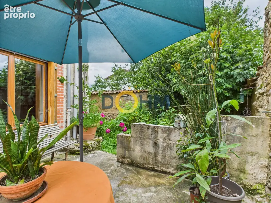 A vendre maison de bourg avec jardin et garage - photo 5