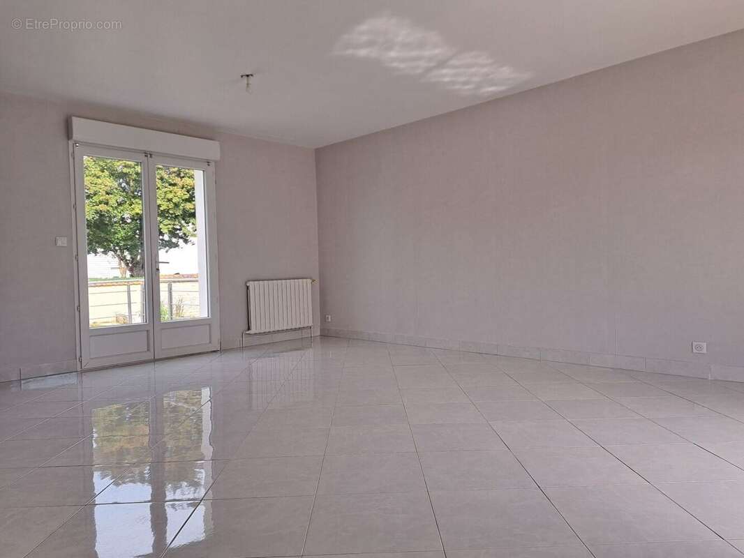 Maison à CHATELLERAULT