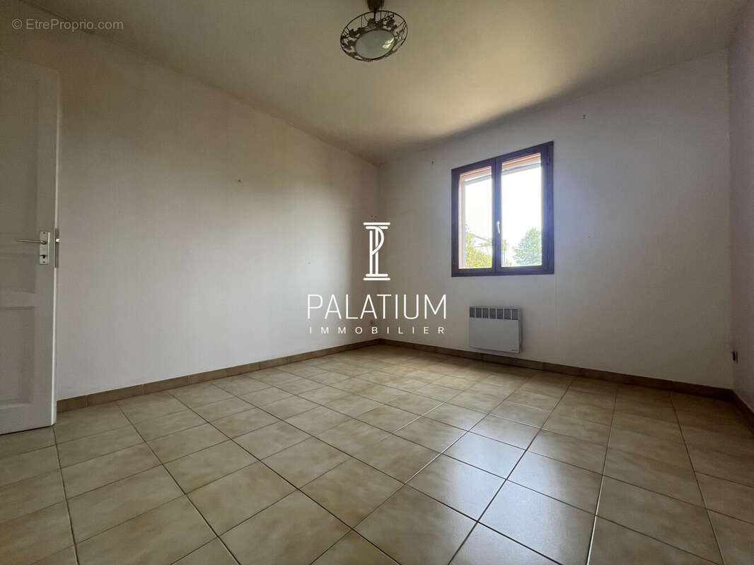 Maison à ESPARRON-DE-VERDON