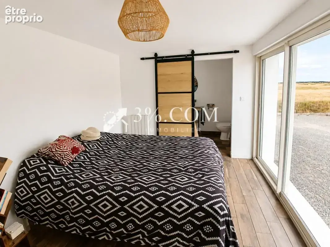 Maison de 130 m2 avec étang sur plus de 4 000 m2 de terrain - photo 9