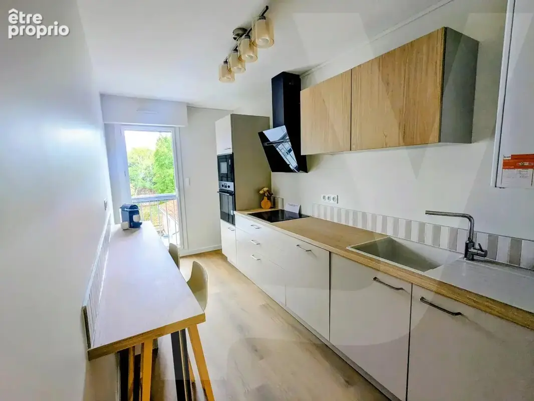 Coup de cœur – mellinet-canclaux  t4 de 80 m² entièrement rénové – terrasse, balcon, double stationnement et cave - photo 3