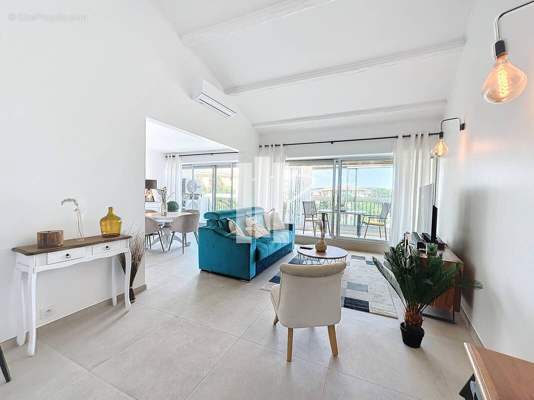 Appartement à FREJUS