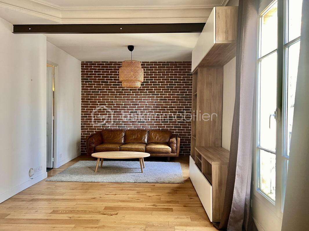 Appartement à PARIS-19E