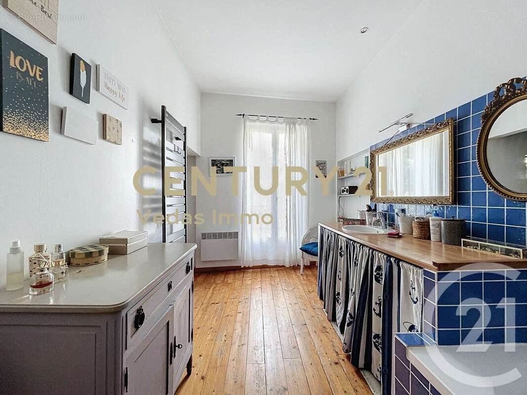 Maison à SAINT-JEAN-DE-VEDAS