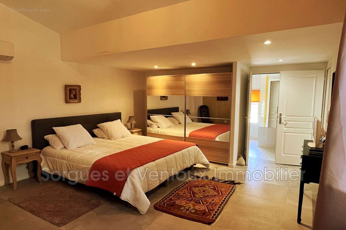 Appartement à L&#039;ISLE-SUR-LA-SORGUE