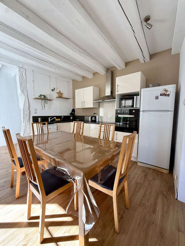 Maison à AZAY-SUR-CHER