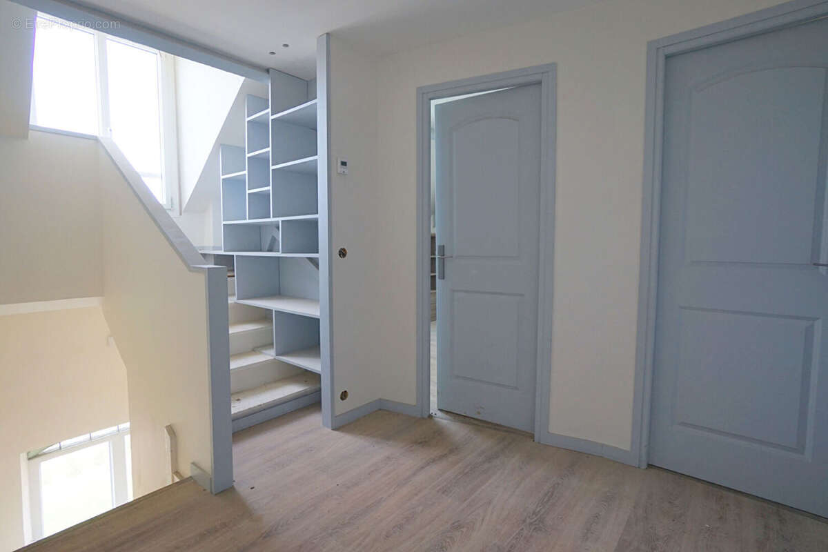 Maison à MEZIERES-SUR-SEINE