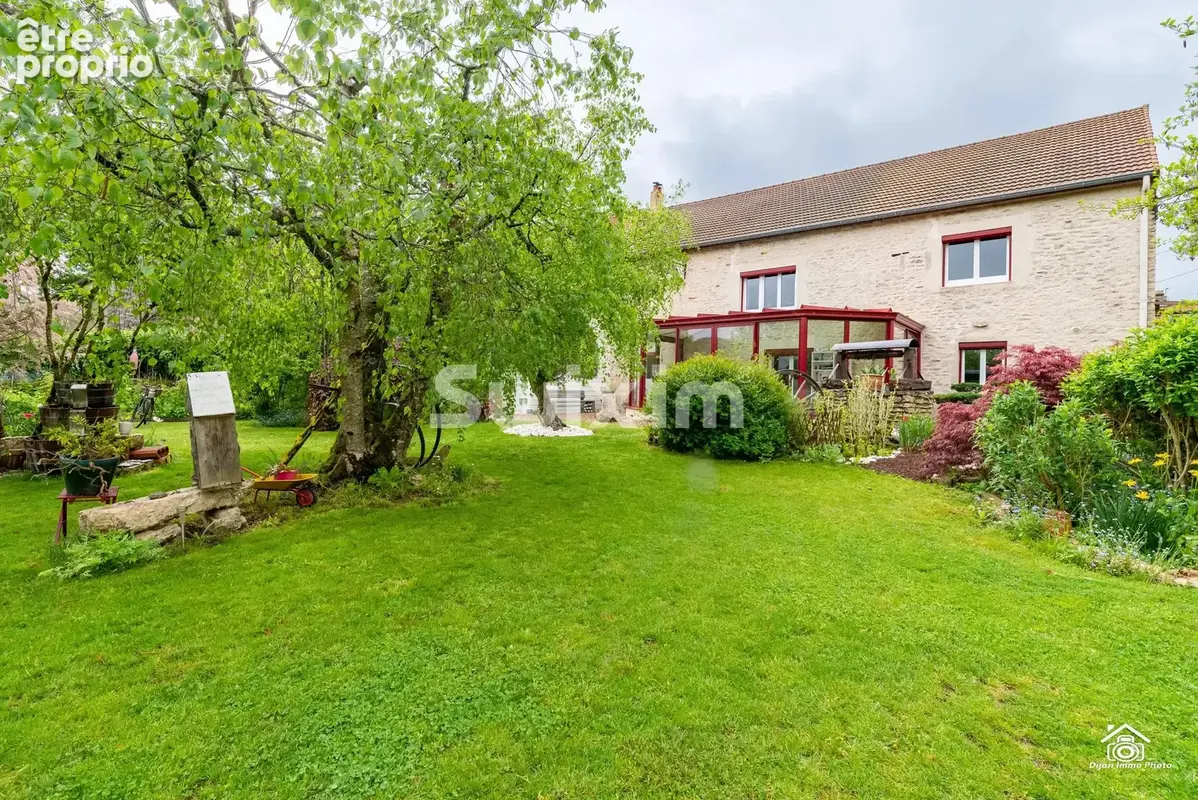 Authentique maison en pierre spacieuse - photo 1