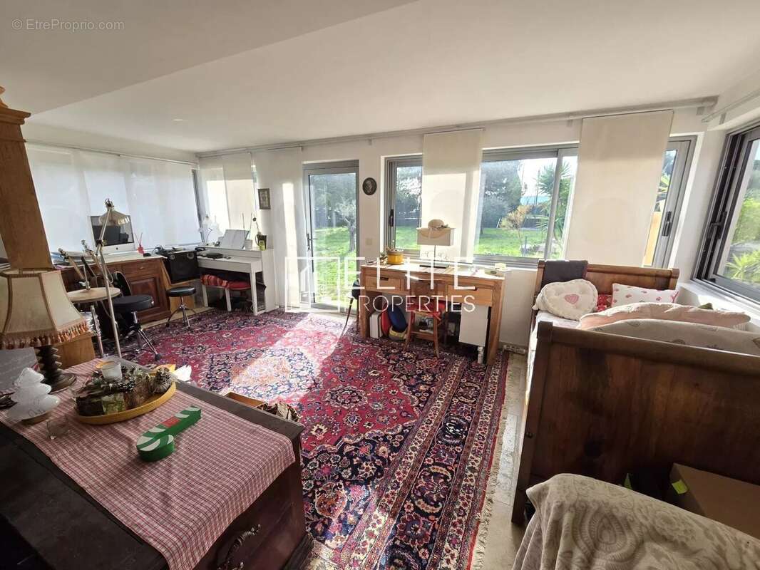 Maison à PEYMEINADE