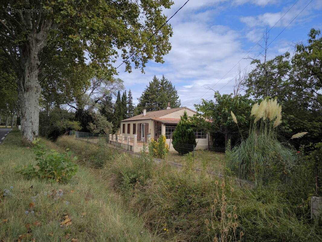 Maison à LEZAN