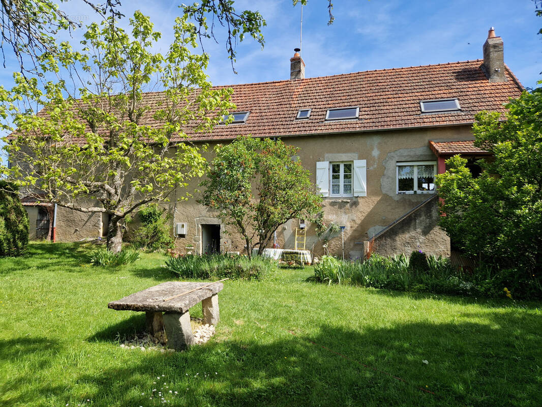 Maison à SAINT-EMILAND
