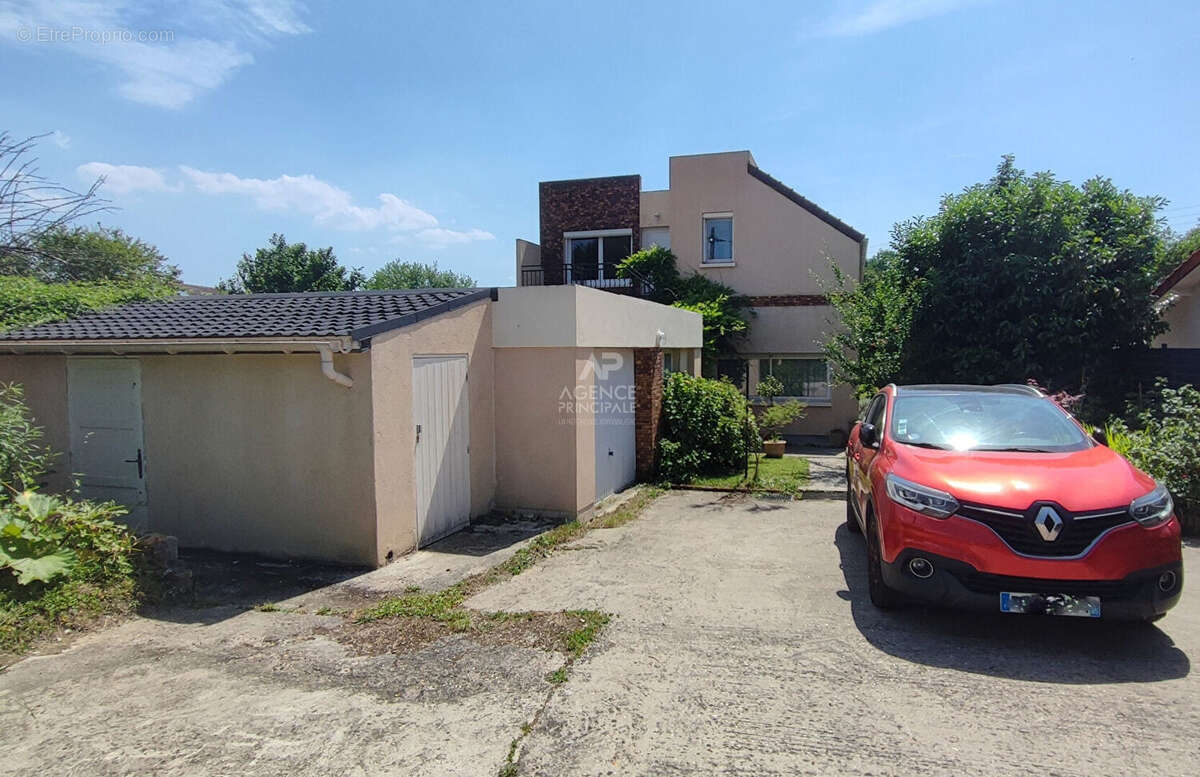 Maison à SAINT-PRIX