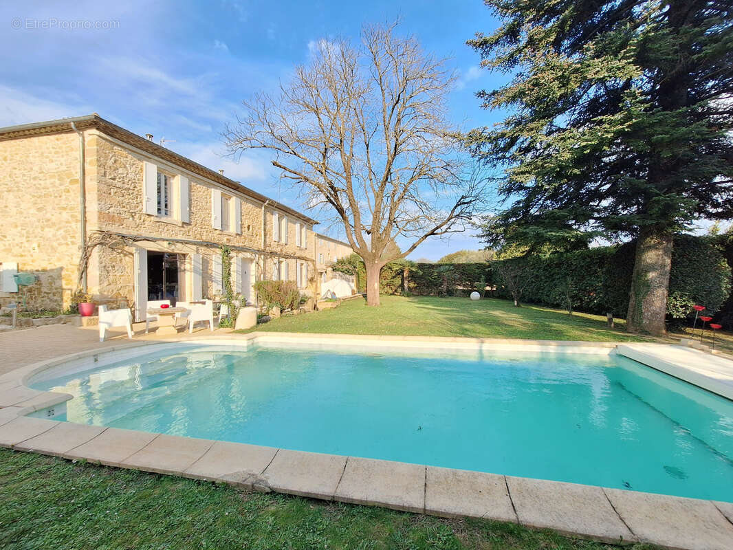 Maison à SAINT-BAUZELY