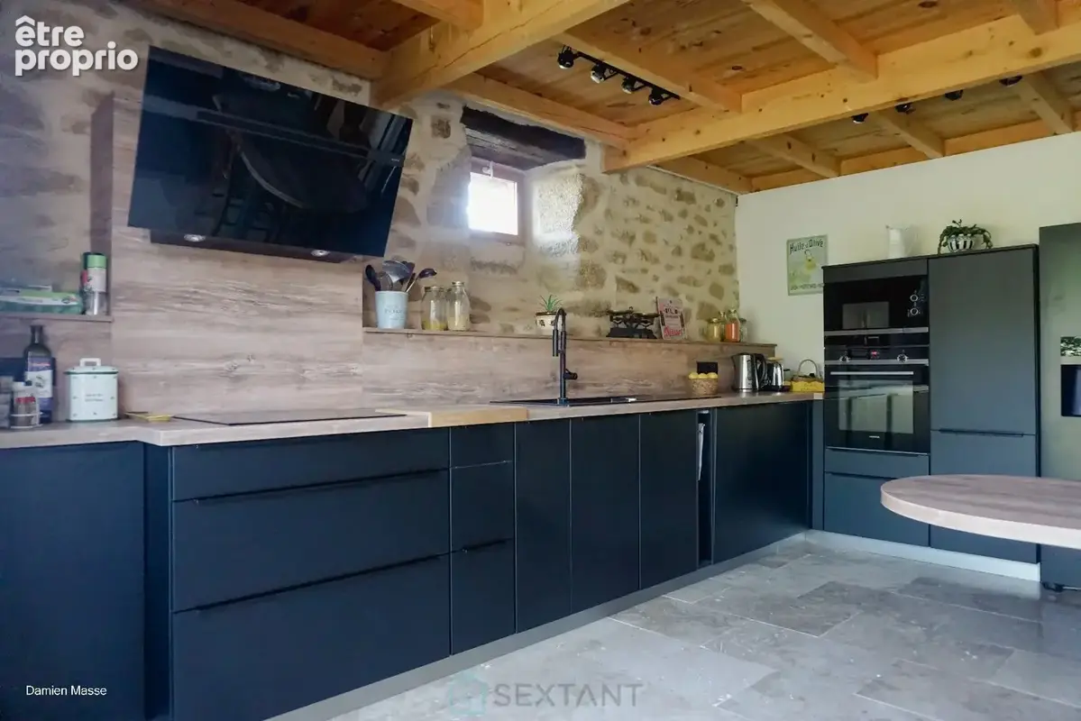 Ancien relais de poste du XVIIe siècle niché au coeur du parc naturel du Périgord vert. - photo 14