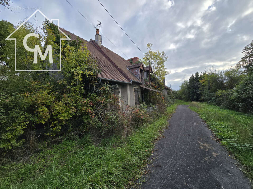 Maison à ROUSSINES