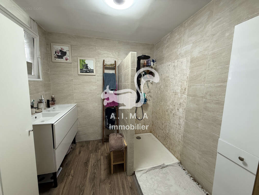 Maison 106 m² à Mios  - photo 8